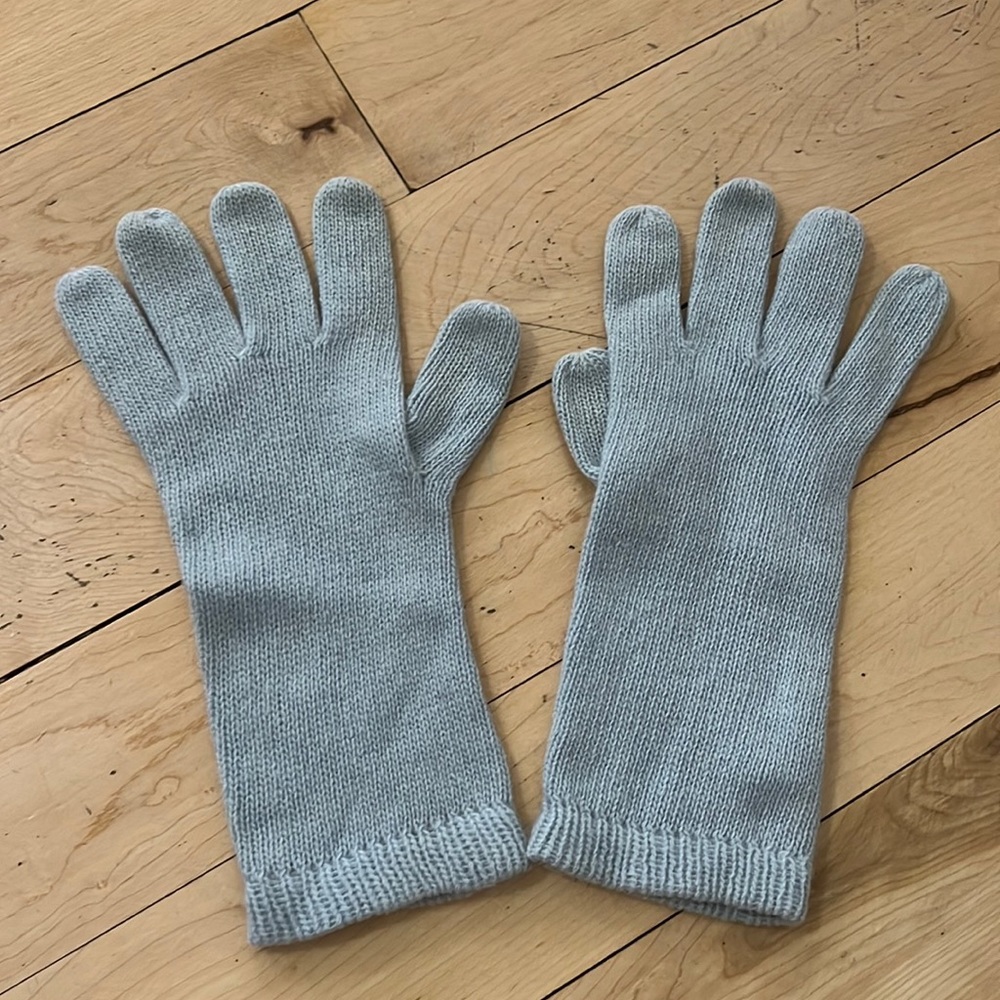 Saks Fifth Avenue Cashmere Gloves